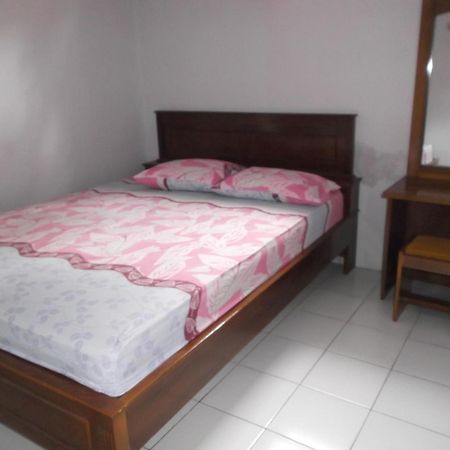 Hotel Putra Sindang Asih Batukaras المظهر الخارجي الصورة