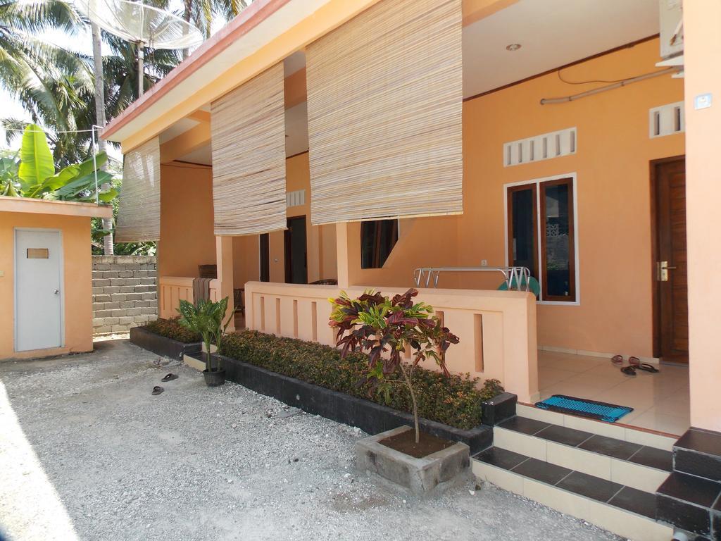 Hotel Putra Sindang Asih Batukaras المظهر الخارجي الصورة