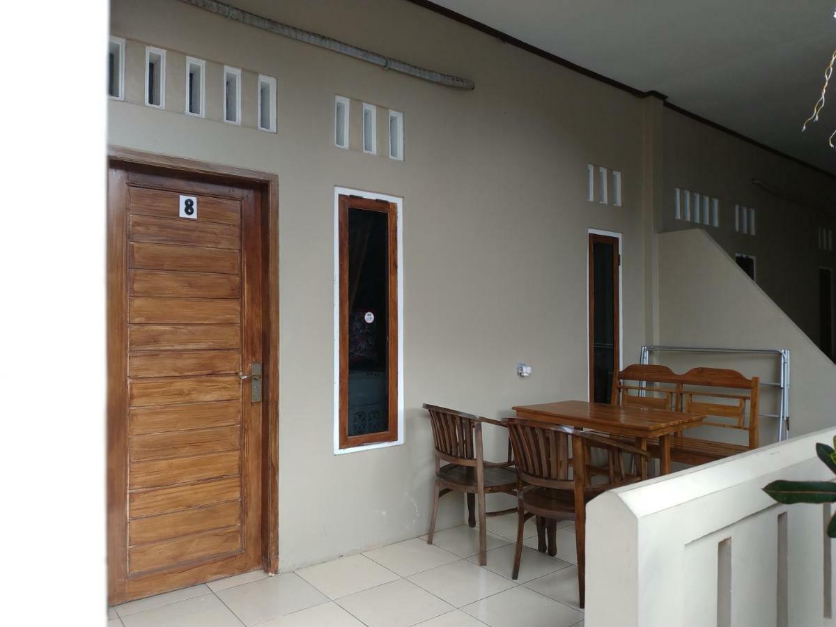 Hotel Putra Sindang Asih Batukaras المظهر الخارجي الصورة